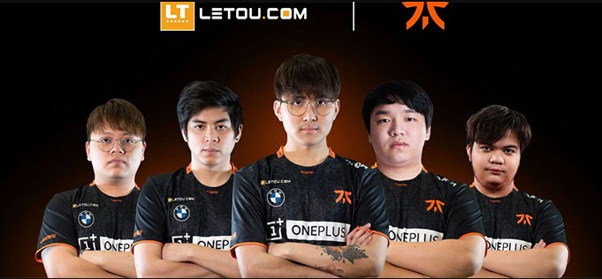 Letou gia han hop dong tai tro Fnatic